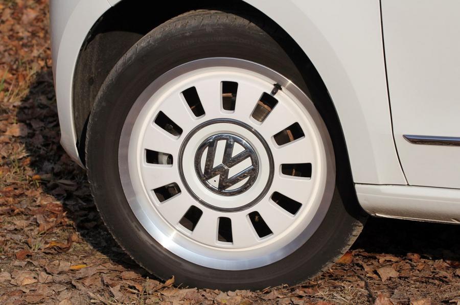  Volkswagen up! 2011 года  (фото 146 из 173)